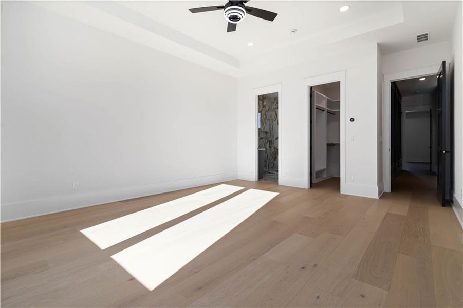 Spacious, unfurnished interior of a new home in , Lawrenceville (Image 37).