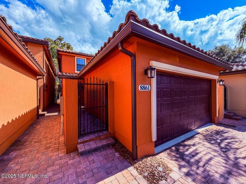 Exterior details and patio area of a home in , Jacksonville (Image 35).