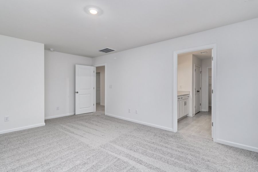Spacious, unfurnished interior of a new home in Jordan Grove, Conway (Image 46).