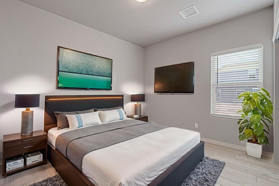 Furnished interior view inside a new home in Emerald Estates, Horizon City (Image 5).