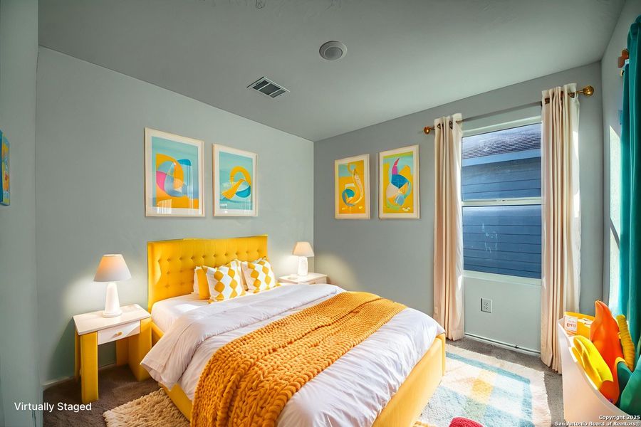 Furnished interior view inside a new home in Silos: Broadview Collection, San Antonio (Image 11). Furnished interior view inside a new home in Silos: Broadview Collection, San Antonio (Image 11).