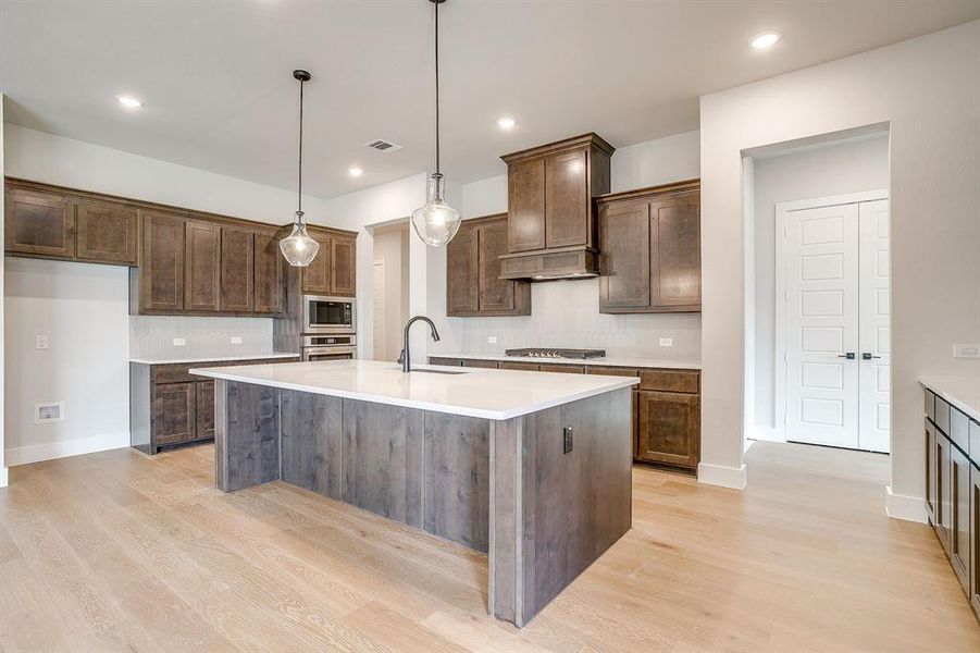 Furnished interior view inside a new home in Waterfall Ranch, Waxahachie (Image 5).