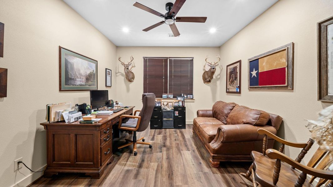 Furnished interior view inside a new home in , Waller (Image 13). Furnished interior view inside a new home in , Waller (Image 13).