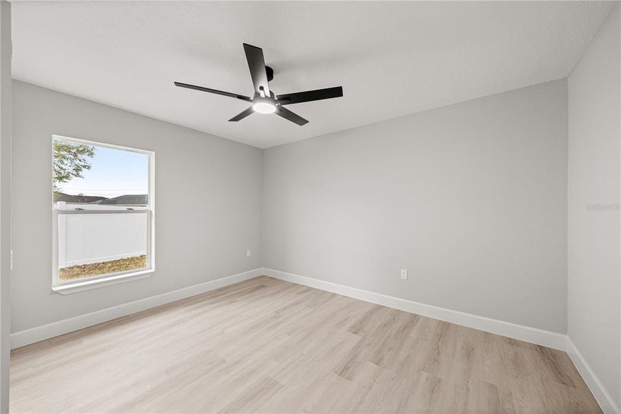 Spacious, unfurnished interior of a new home in , Ocala (Image 22).