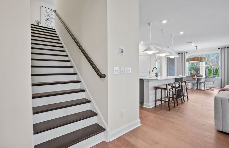 Representative furnished interior of a home built from the Mystique by Pulte Homes in Kinsdale, Lancaster (Image 8).