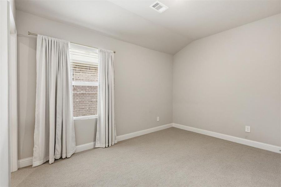 Spacious, unfurnished interior of a new home in Tesoro at Chisholm Trail Ranch, Crowley (Image 22).