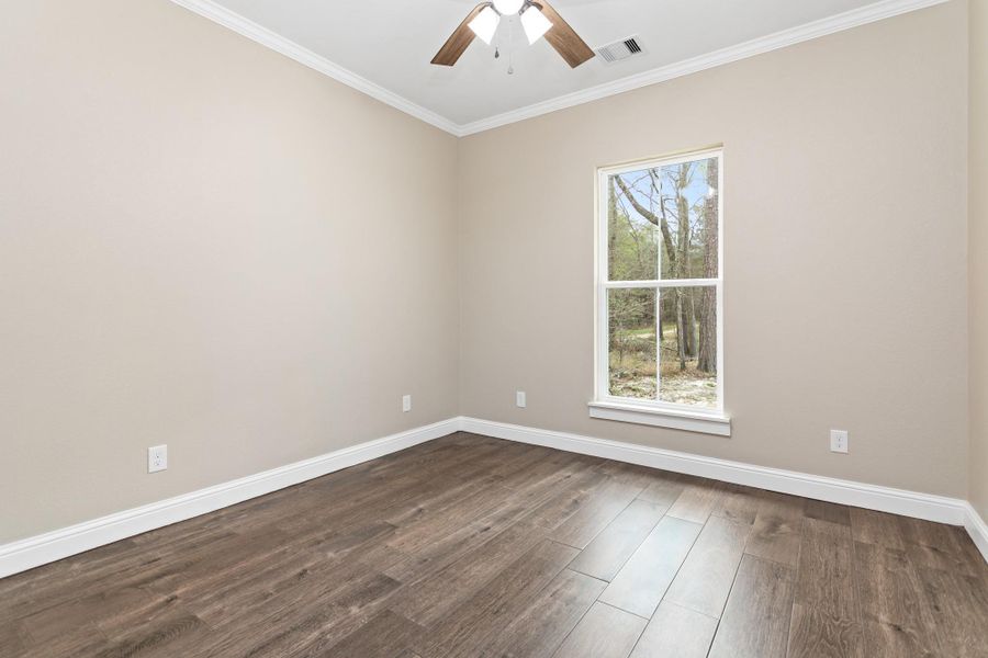 Spacious, unfurnished interior of a new home in , Vidor (Image 34). Spacious, unfurnished interior of a new home in , Vidor (Image 34).
