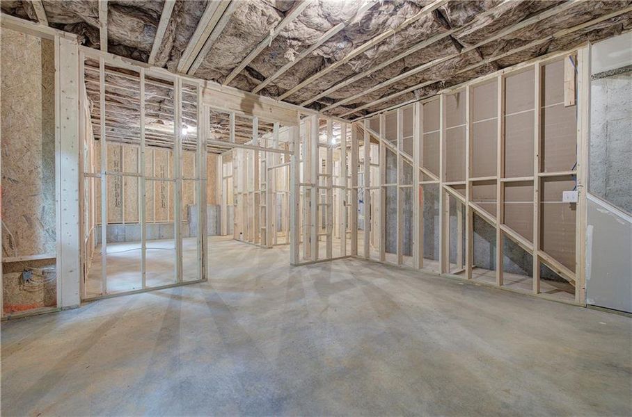 Image 33 of a home in .