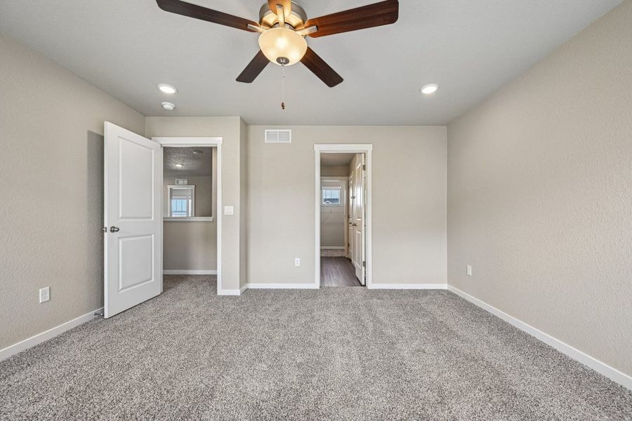 Spacious, unfurnished interior of a new home in Ridge at Lorson Ranch, Colorado Springs (Image 44). Spacious, unfurnished interior of a new home in Ridge at Lorson Ranch, Colorado Springs (Image 44).