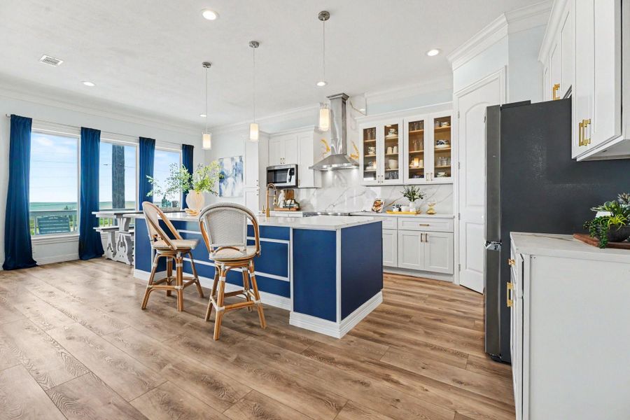 Furnished interior view inside a new home in , Galveston (Image 17).