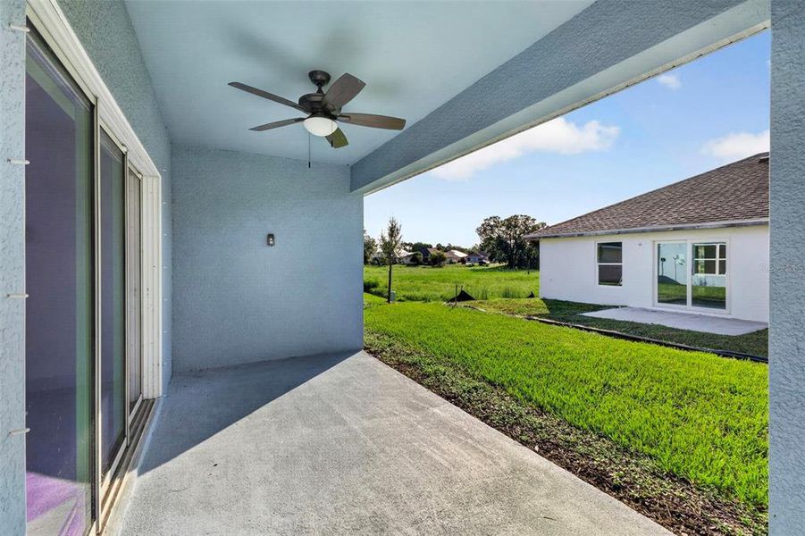 Exterior details and patio area of a home in , Port Charlotte (Image 4).