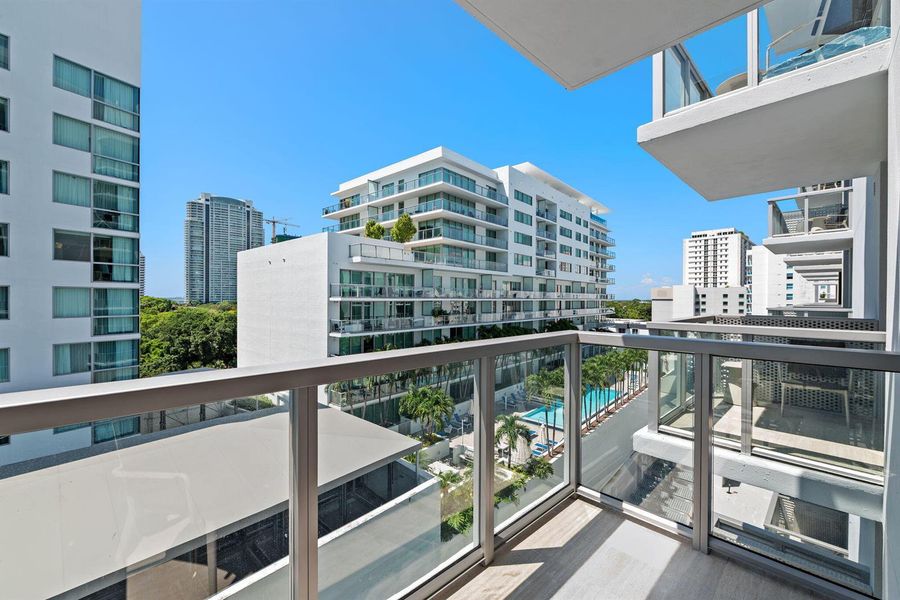 25-web-or-mls-1611-sw-2nd-ave-702 25-web-or-mls-1611-sw-2nd-ave-702