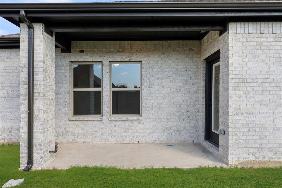 25. 2413 Belmont - Patio 25. 2413 Belmont - Patio