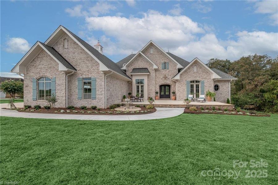 Image 29 of a home in . Image 29 of a home in .