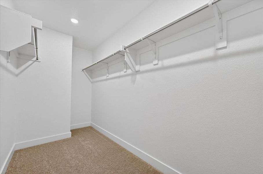 Spacious, unfurnished interior of a new home in Heritage Ranch, Sherman (Image 10).