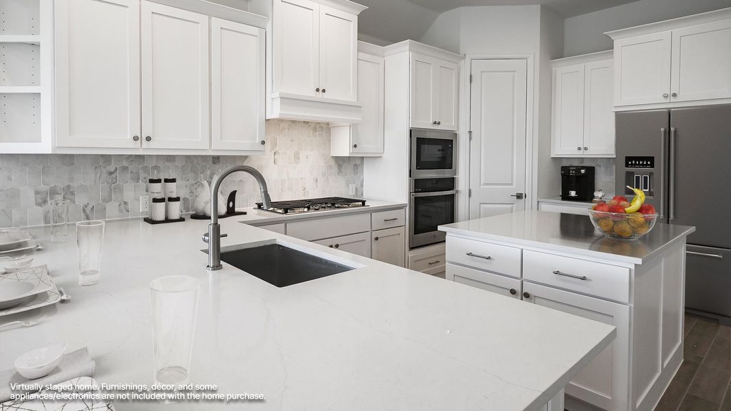 Furnished interior view inside a new home in Homestead, Schertz (Image 5).