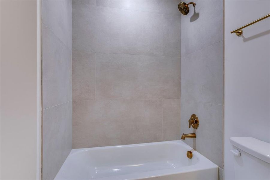 Close-up of interior finishes inside a home in , Dallas (Image 19).