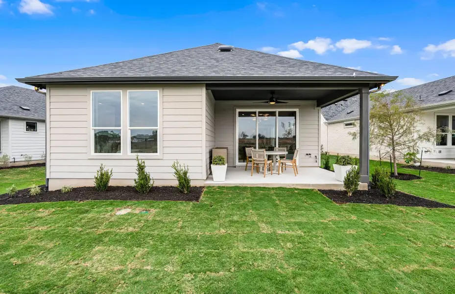 Representative exterior details of a home built from the Hallmark by Del Webb in Sun City Texas, Georgetown (Image 4).