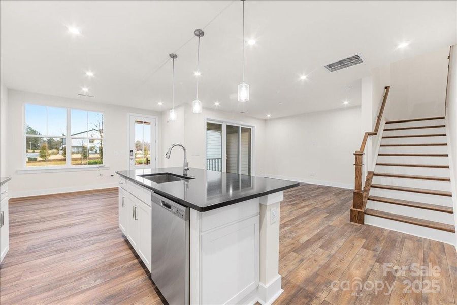 Large Central Island Ideal for Entertaining.