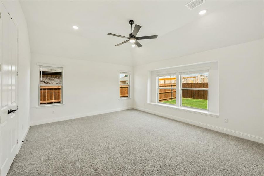Spacious, unfurnished interior of a new home in Wildflower Ranch 60-65, Justin (Image 17). Spacious, unfurnished interior of a new home in Wildflower Ranch 60-65, Justin (Image 17).