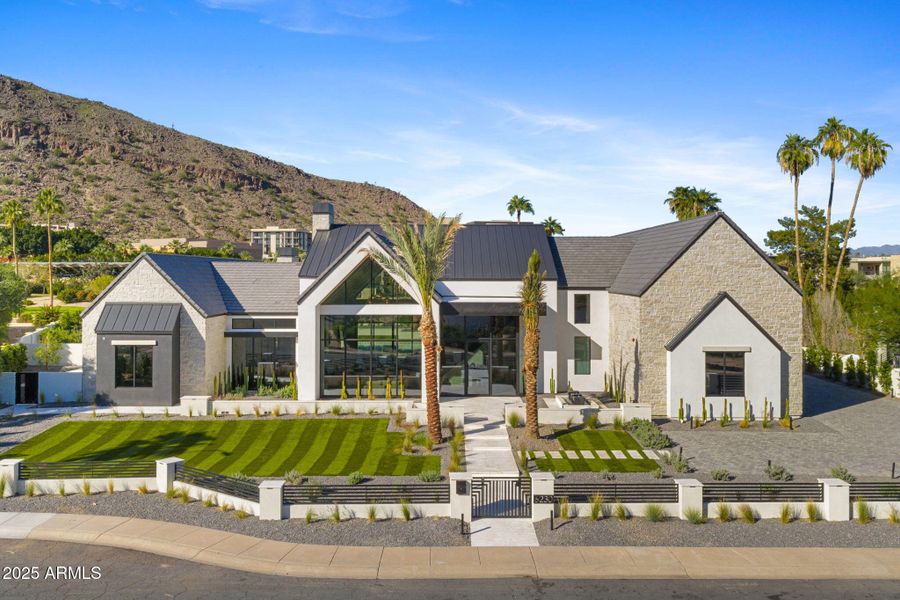 4-web-or-mls-6230-e-hillcrest-blvd 4-web-or-mls-6230-e-hillcrest-blvd