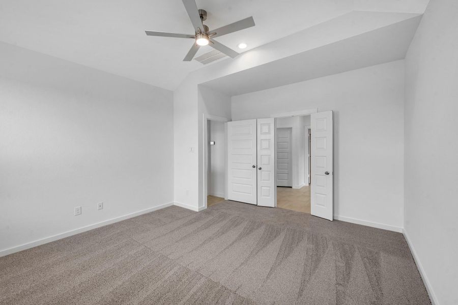 Spacious, unfurnished interior of a new home in Grand Mason Crossing, Katy (Image 20). Spacious, unfurnished interior of a new home in Grand Mason Crossing, Katy (Image 20).