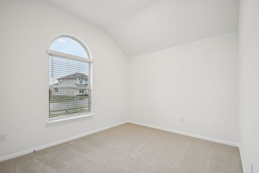 Spacious, unfurnished interior of a new home in Crosswinds, Kyle (Image 17).