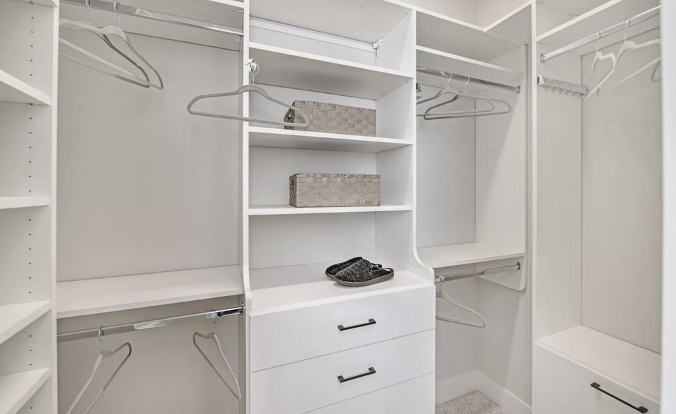 Close-up of interior finishes inside a home in Middlebourne, St. Johns (Image 20).