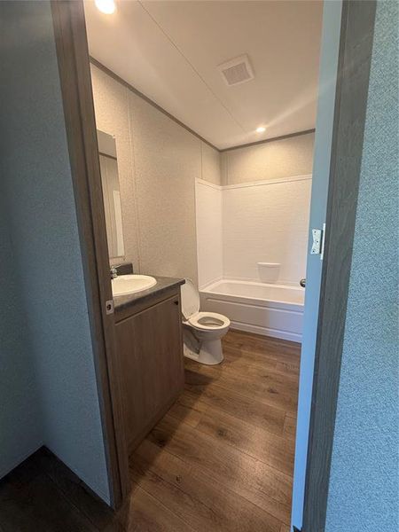 Image 16 of a home in .