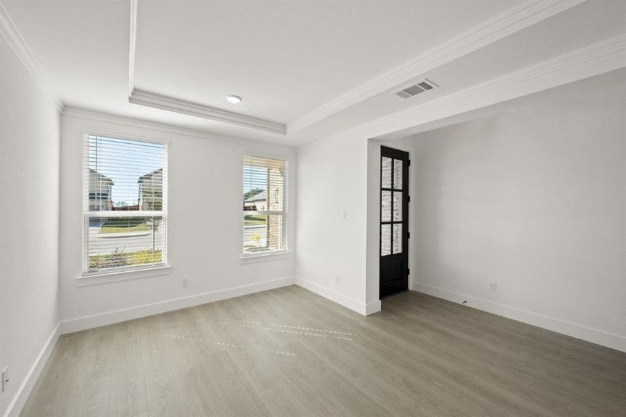 Spacious, unfurnished interior of a new home in Westside Preserve, Midlothian (Image 20).