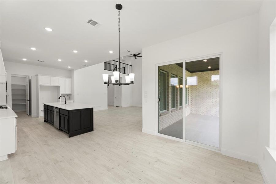 14. 6401 Olive Branch - Dining