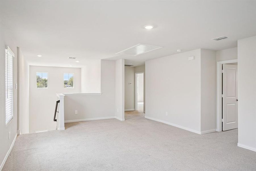 Spacious, unfurnished interior of a new home in Simpson Crossing - Spring Series, McKinney (Image 32). Spacious, unfurnished interior of a new home in Simpson Crossing - Spring Series, McKinney (Image 32).