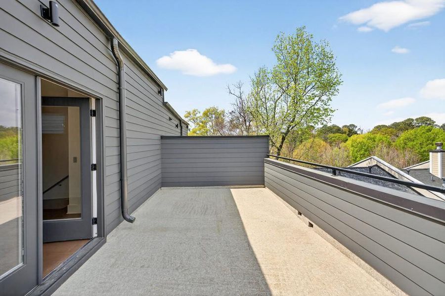 Exterior details and patio area of a home in , Decatur (Image 28).