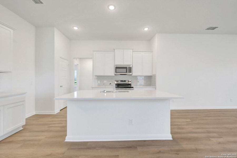 Furnished interior view inside a new home in Park Place, New Braunfels (Image 8). Furnished interior view inside a new home in Park Place, New Braunfels (Image 8).