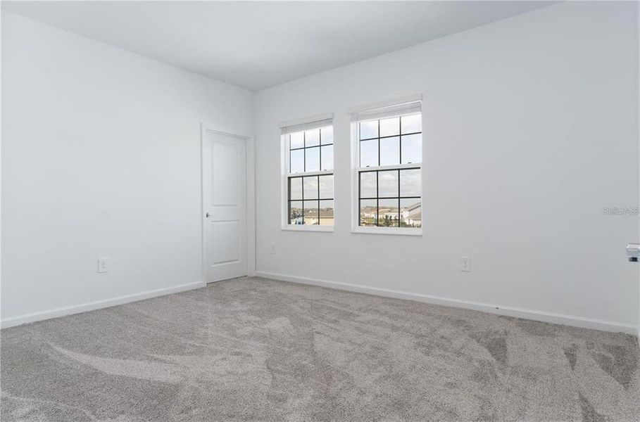 Spacious, unfurnished interior of a new home in , Groveland (Image 18).
