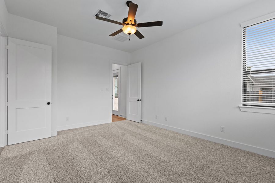 Spacious, unfurnished interior of a new home in Artavia, Conroe (Image 23).