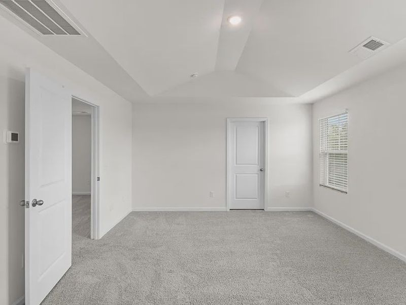 Spacious, unfurnished interior of a new home in Providence Station at Trolley Run, Aiken (Image 19).