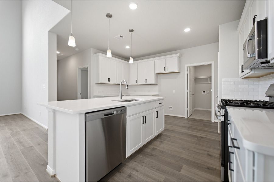 Furnished interior view inside a new home in Ashland, Richwood (Image 6).