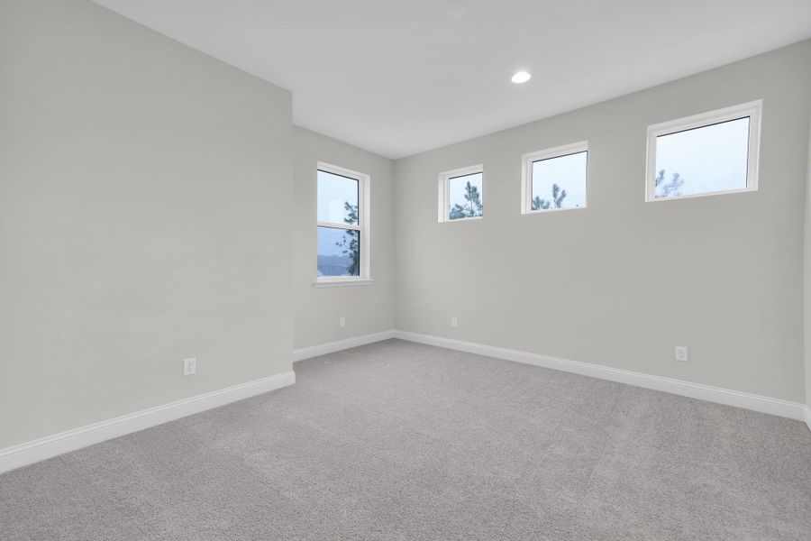 Representative unfurnished interior of a home built from the Avondale by Riverside Homes in Hidden Creek at SilverLeaf 80' Series, St. Augustine (Image 40).