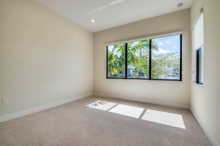 Furnished interior view inside a new home in Apex at Avenir, Palm Beach Gardens (Image 32).