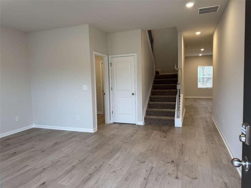 Spacious, unfurnished interior of a new home in Southern Hills, McDonough (Image 16).