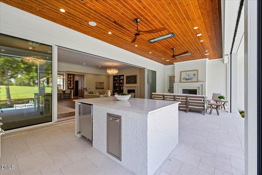 105-1216 Barcroft Pl