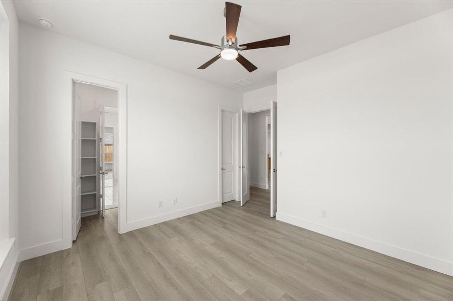Spacious, unfurnished interior of a new home in Cambridge Estates, Prosper (Image 12).