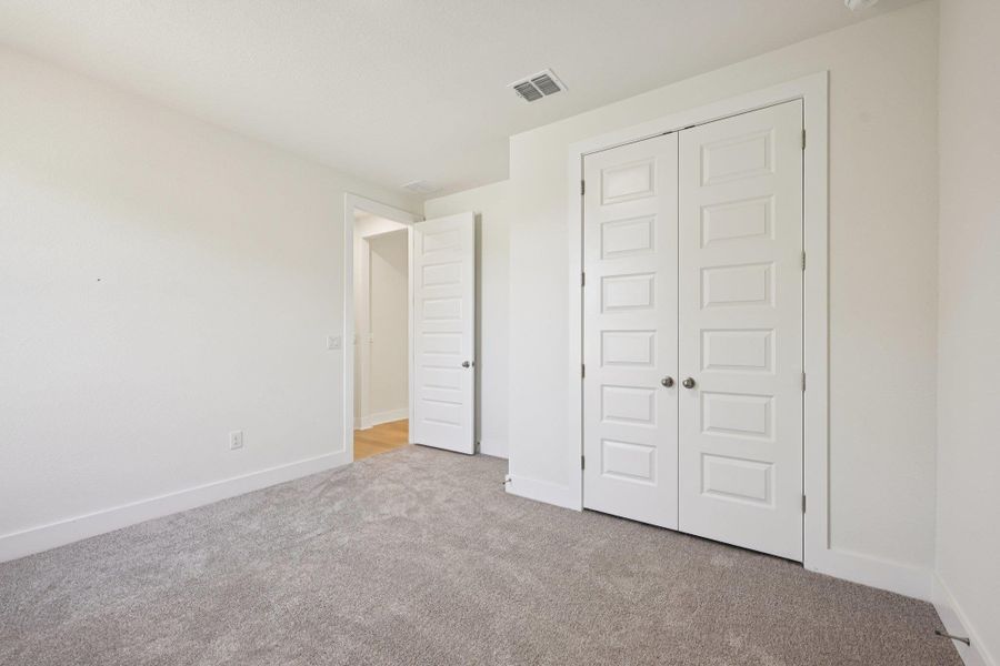 Spacious, unfurnished interior of a new home in Persimmon, Buda (Image 14). Spacious, unfurnished interior of a new home in Persimmon, Buda (Image 14).