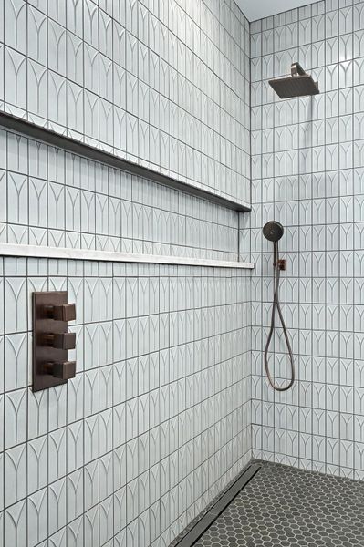 (Glass not installed yet.) (Glass not installed yet.)