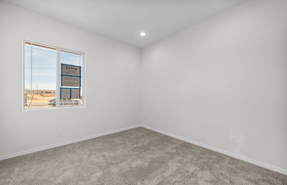 Spacious, unfurnished interior of a new home in Artisan at Asante, Surprise (Image 32).