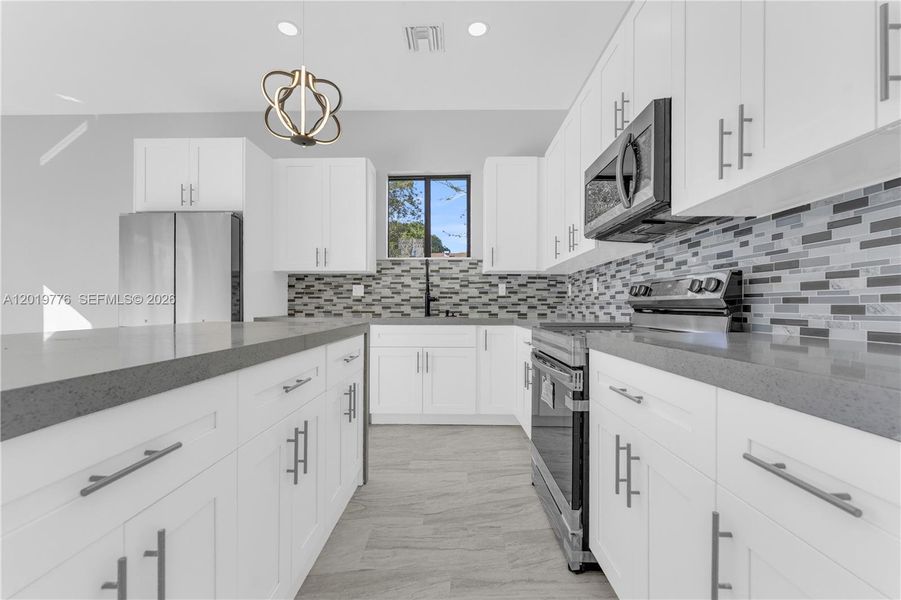 Furnished interior view inside a new home in , Fort Lauderdale (Image 12).