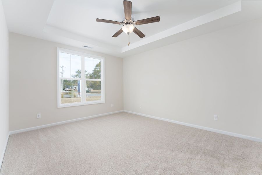 Spacious, unfurnished interior of a new home in River Tide Farms, Bolivia (Image 11). Spacious, unfurnished interior of a new home in River Tide Farms, Bolivia (Image 11).
