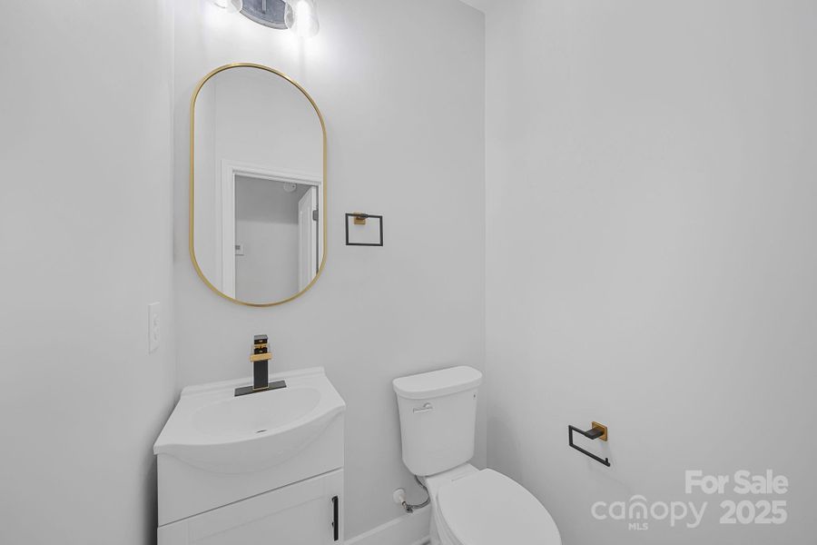 Image 42 of a home in .