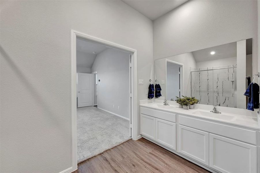 Furnished interior view inside a new home in Lane Ranch, Sanger (Image 13).